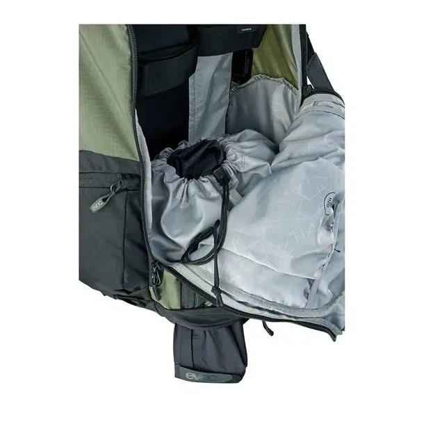 evoc-plecak-z-protektorem-fr-tour-e-ride-30-l-ciem-wysokosc-56-cm