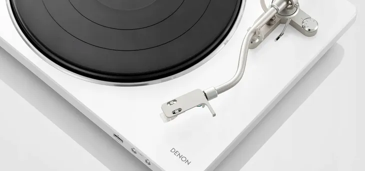 gramofon-denon-dp-450-usb-white-kod-producenta-dp450usbwtem