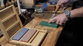 dmt-zestaw-diamentowych-ostrzalek-15-cm-w-drewnianym-pudelku-3-gradacje