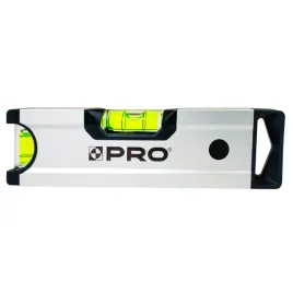 poziomica-pro-600-z-magnesami-anodowana-18cm