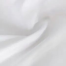 elegancki-obrus-plamoodporny-bialy-140x400cm-brzegi-chmurka-ultrasoniczna