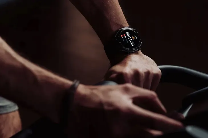 smartwatch-maxcom-ecowatch-eco1-srebrny-komunikacja-bluetooth