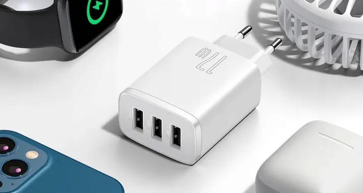 ladowarka-sieciowa-baseus-compact-qc-3xusb-17w-prad-wyjsciowy-3400-ma