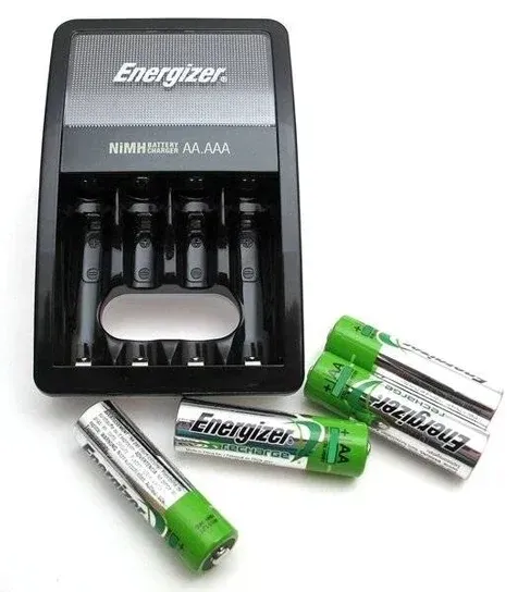 ladowarka-maxi-4aa-power-2000-mah-energizer-marka-energizer