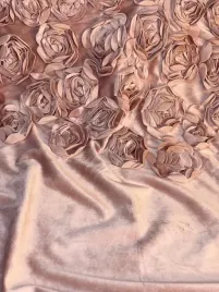 zaslona-bella-rosa-z-rozami-od-gory-140x270-cm-na-tasmie-roz