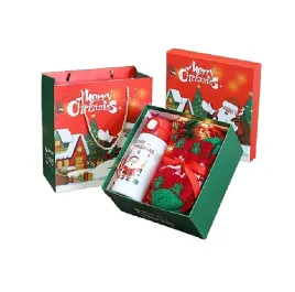 zestaw-prezentowy-bozonarodzeniowy-skarpety-termos