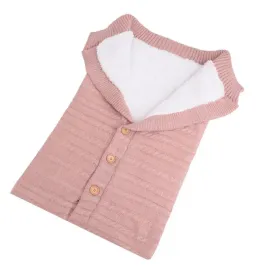 miekki-cieply-koc-spiwor-dla-noworodka-rozowy-polar