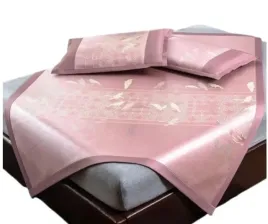 lodowa-mata-na-lozko-lodowy-jedwab-150x195-cm-rozowa-w-ptaki