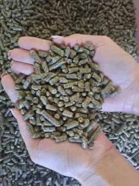 trawokulki-dla-koni-z-traw-z-krainy-jezior-sepolno-krajenskie-15-kg