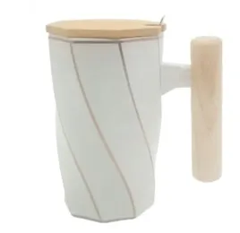 kubek-ceramiczny-z-lyzeczka-przykrywka-bialy-153536-400ml
