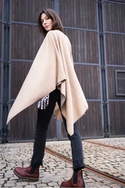 ponczo-eris-grafitowy-rozmiar-uniwersalny