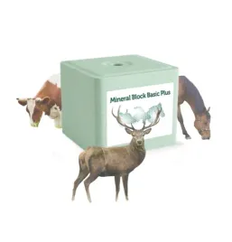 mineral-block-plus-zielona-lizawka-solna-dla-bydla-koni-ciech-qemetica-10kg