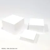 schodki-biale-kubiki-na-slodki-stol-podstawki-pod-ciasto-babeczki-z-plexi