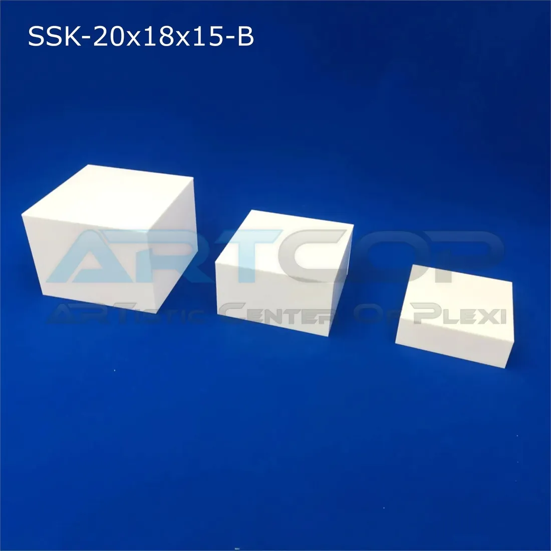 schodki-biale-kubiki-na-slodki-stol-podstawki-pod-ciasto-babeczki-z-plexi