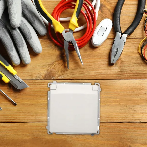 simon-basic-gniazdo-hermetyczne-pojedyncze-biale-modul-z-klapka-ip44-uziemienie-z-uziemieniem