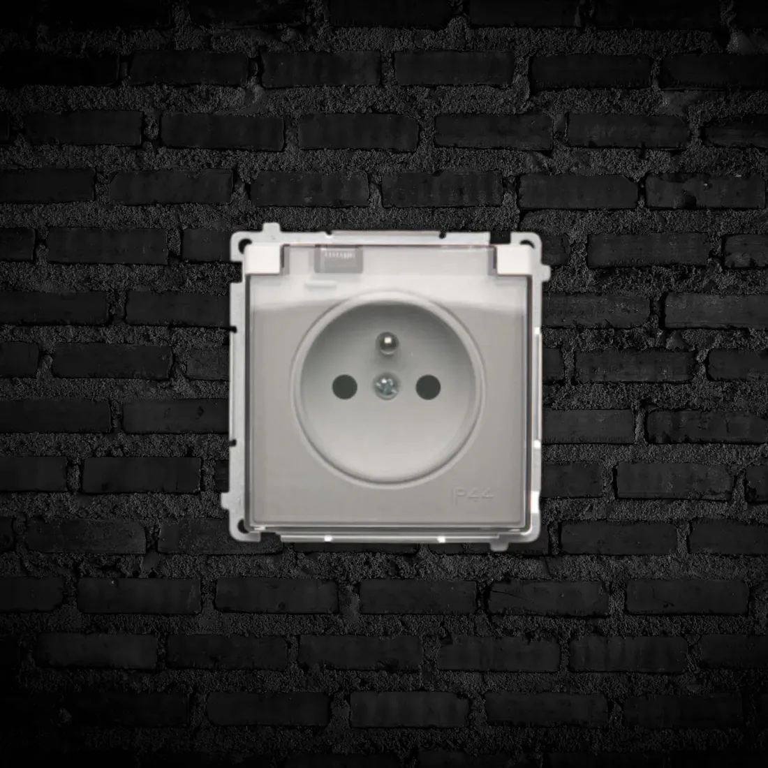 simon-basic-gniazdo-hermetyczne-pojedyncze-biale-modul-z-klapka-dymna