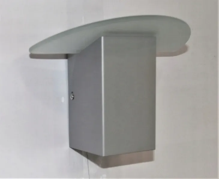 lampa-kinkiet-scienny-kolor-szary
