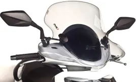 szyba-puig-skuter-turystyczna-38120-lekko-przyciemniona