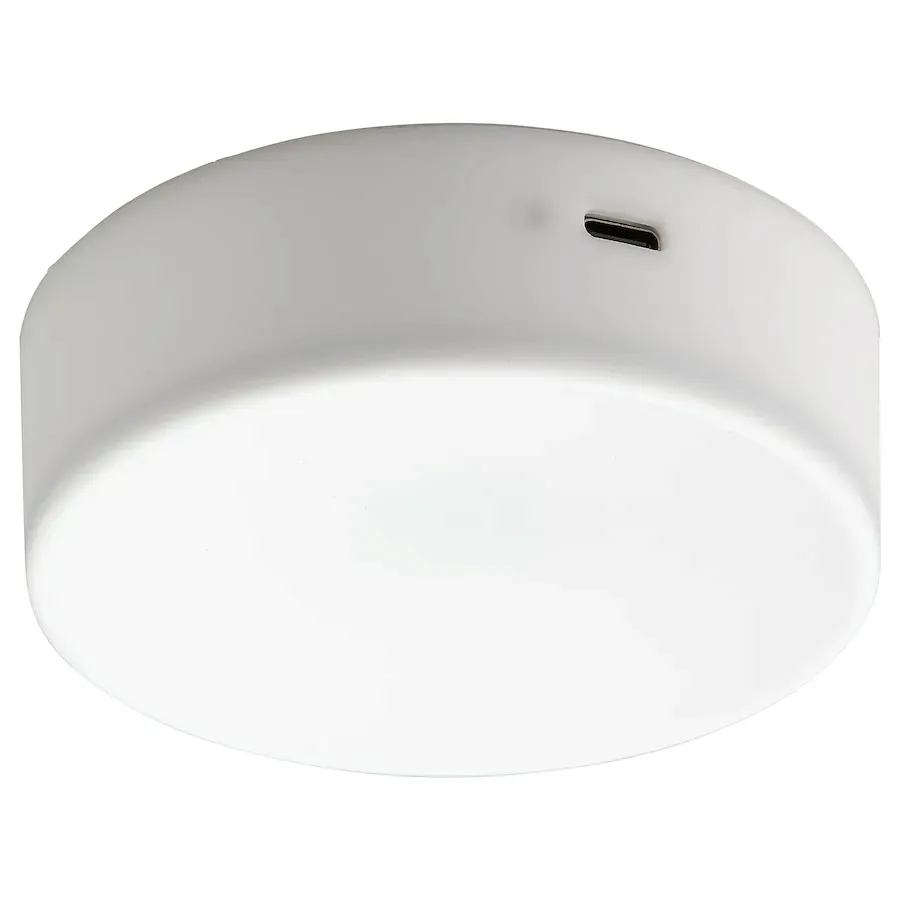 ikea-kolvatten-reflektor-led-bialy-na-baterie
