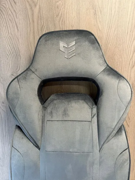 fotel-obrotowy-do-biurka-titan-grey-alcantara-basic-kolor-obicia-szary