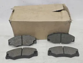 nowe-bosch-klocki-hamulcowe-przod-renault-21-0986460953