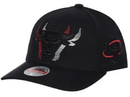 czapka-z-daszkiem-mitchell-and-ness-chicago-bulls-hhssintl1093-cbublck