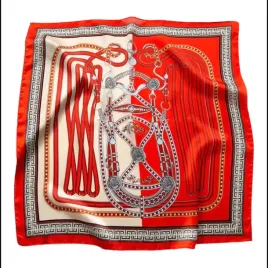 kamea-apaszka-satynowa-70x70-czerwona-uprzaz-grecki-wzor