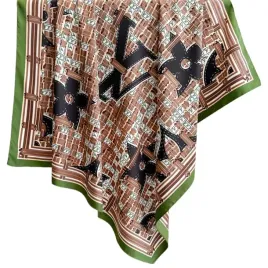 kamea-apaszka-90x90-brazowo-zielona-geometryczna-imitacja-jedwabiu