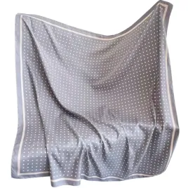 szara-apaszka-90x90-w-groszki-elegancja-retro-z-nuta-nowoczesnosci-kamea