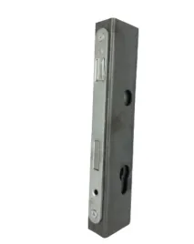 kaseta-50x30-z-zamkiem-do-furtek-bram-ogrodzen