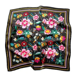 apaszka-satynowa-70x70-cm-kwiaty-na-czarnym-tle-kamea