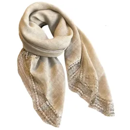 bezowa-chusta-bawelniana-z-koronka-100x100-cm-naturalna-elegancja-kamea