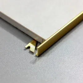 listwa-narozna-aluminiowa-l-8-mm-anodowane-zloto-250-cm