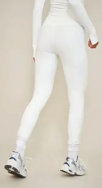 prettylittlething-legginsy-biale-dopasowane-40-ejx-plec-kobieta