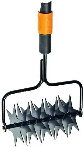 fiskars-aerator-obrotowy-quikfit-zasilanie-reczne