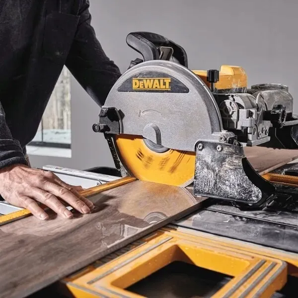 dewalt-przecinarka-glazury-250mm-d36000-marka-dewalt