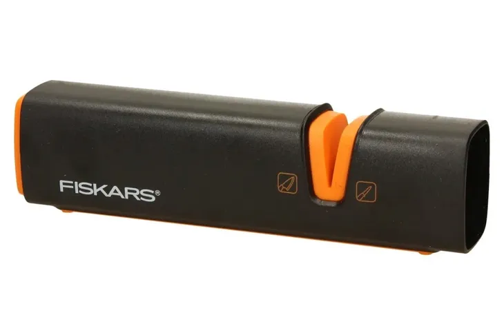 fiskars-ostrzalka-do-nozy-edge-waga-z-opakowaniem-0-11-kg