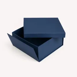 pudelko-z-wieczkiem-granatowe-250x250x120-mm-mat-skladane-premium