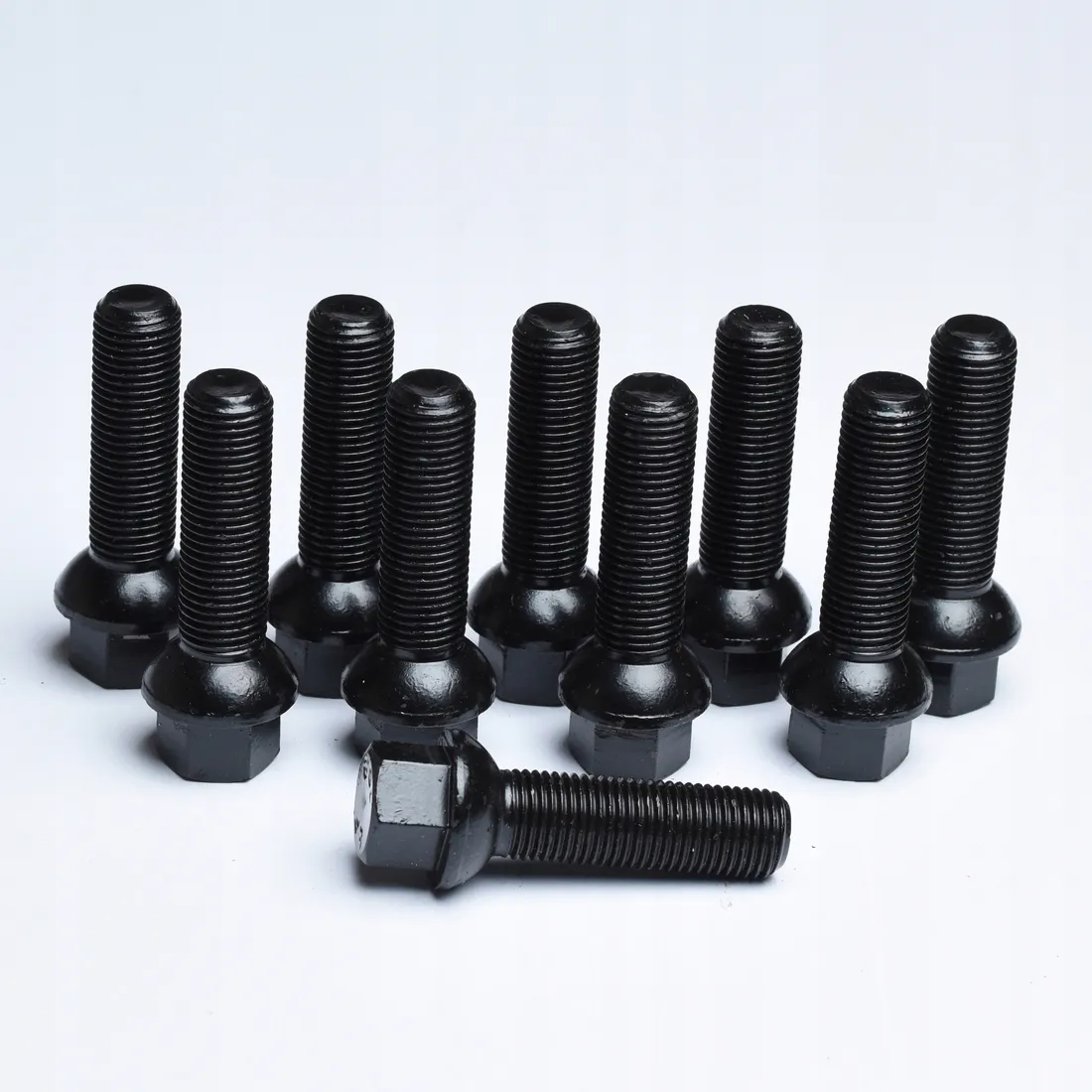 dystanse-15-mm-czarne-audi-665-5x112-sruby