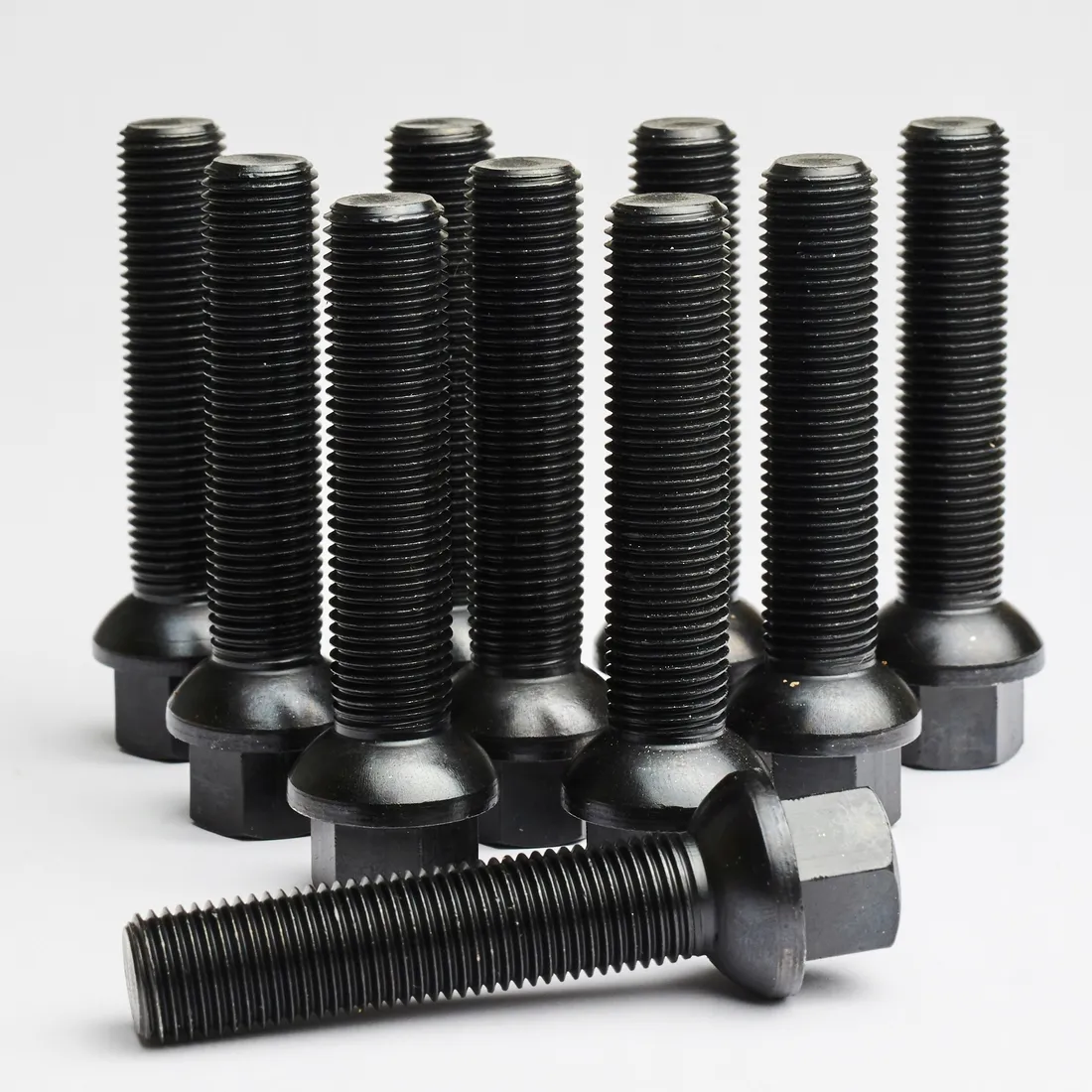dystanse-25-mm-czarne-audi-665-5x112-sruby