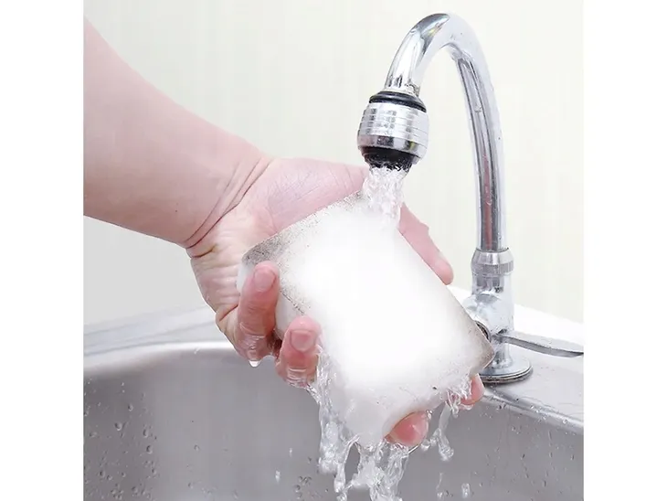 magiczna-gabka-do-czyszczenia-brudu-bez-chemii-zastosowanie-uniwersalne