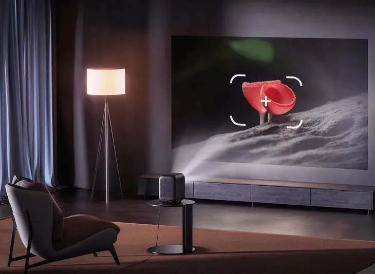 xiaomi-smart-projector-l1-lcd-40-120-google-tv-zalaczone-wyposazenie-kabel-zasilajacy-pilot-zasilacz