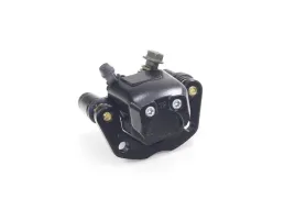 zacisk-hamulcowy-przod-prawy-quad-atv-125cc-150cc-rozstaw-50-mm