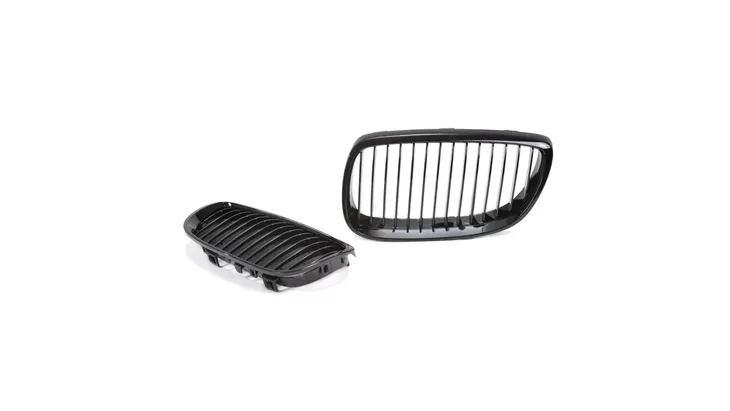 grill-bmw-3-e92-e93-pojedyncze-zeberka-gloss-black-stan-nowy