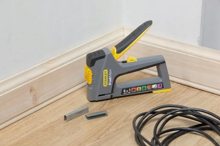 stanley-zszywacz-fatmax-tr75-6w1-maksymalna-dlugosc-gwozdzi-15-mm