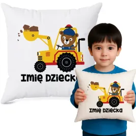 poduszka-biala-40x40-mis-w-traktorze-imie-prezent-do-przedszkola-zlobka