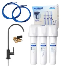 filtr-wody-pitnej-pod-zlew-w-kuchni-aquaphor-krysztal-a-czarna-wylewka
