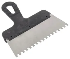 szpachelka-malarska-200mm-zebata-6x6-stalowa-do-kleju-i-zapraw