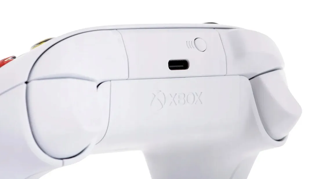 microsoft-xbox-series-controller-white-stan-nowy