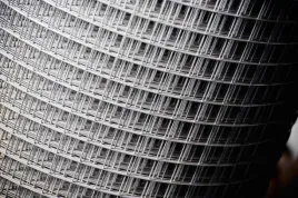 siatka-hodowlana-zgrzewana-ocynkowana-8x8-1-m-25-mb-8x8mm-ocynk